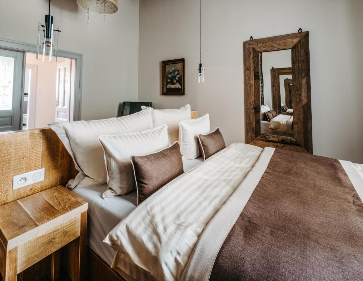 Boutique Hotel Corso Revnice Luaran gambar