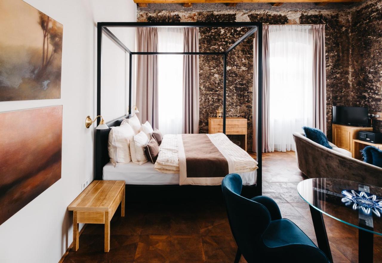 Boutique Hotel Corso Revnice Luaran gambar